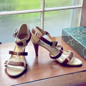 Linen + Leather Heels Tan Women’s Size 8 M NEW Without Box 2.5” Heel Gold Buckle